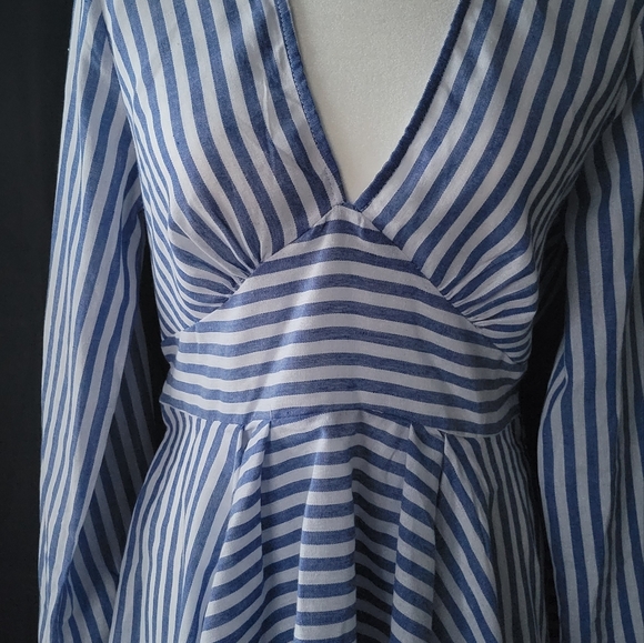 Shein lady's dress.... id#001 - Picture 2 of 8